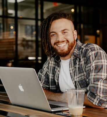 Alternants en entreprise